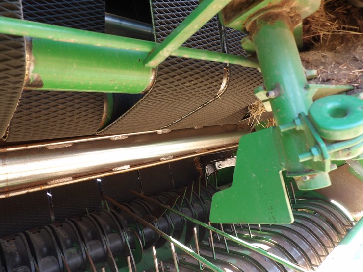 2017-john-deere-469-image-15