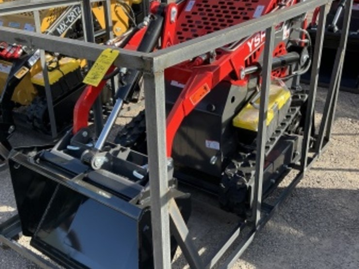 2025-agt-ysrt14-skid-steer-image-2