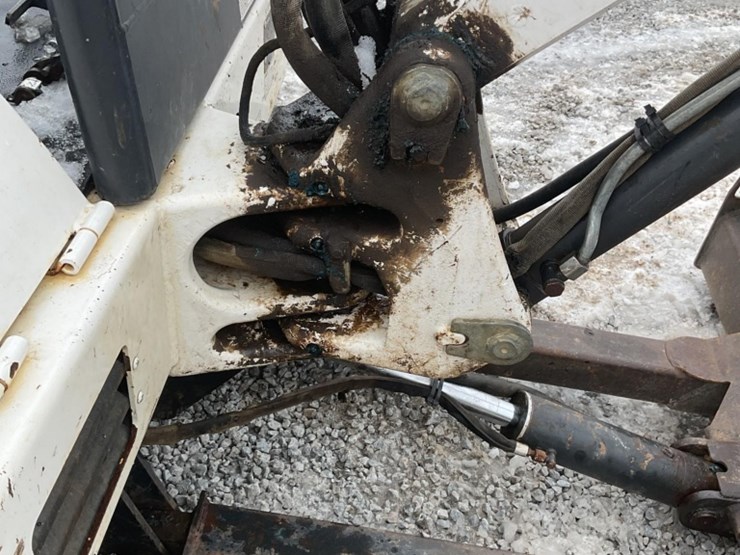 2005-bobcat-331c-image-7