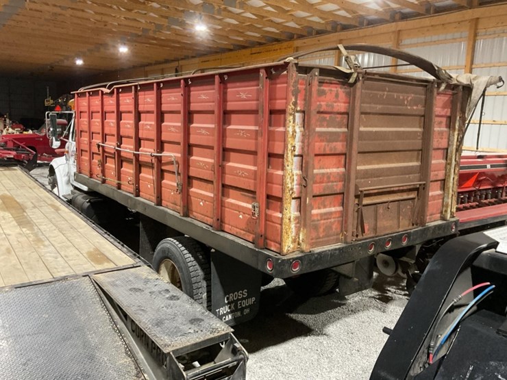 1997-international-4900-image-2