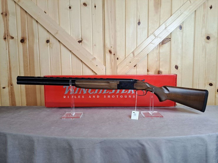 winchester-supreme-field-12-gauge-o/u-shotgun-image-4