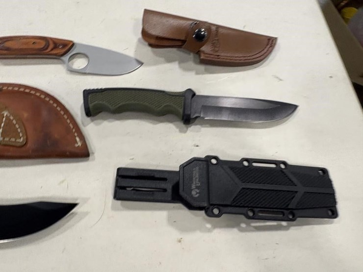 4-hunting-knives-image-5