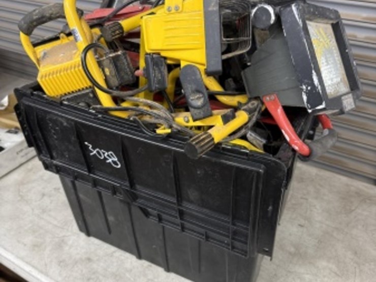 tub-of-asst-work-lights-image-2