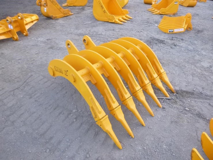 caterpillar-305-image-2