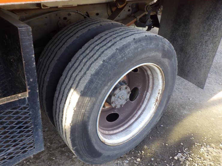 2002-ford-f450-image-14