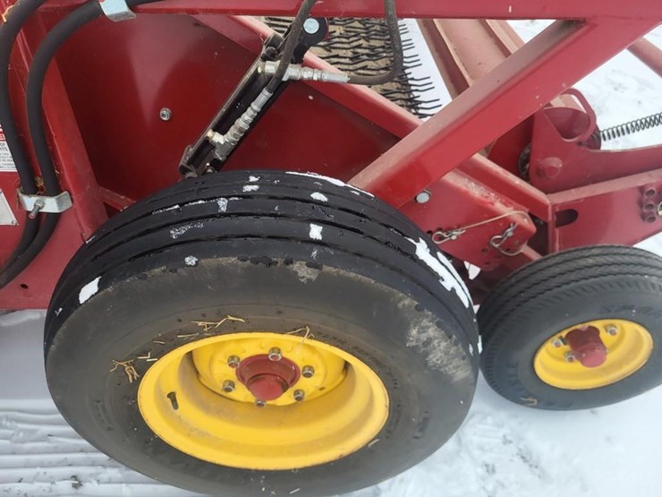 2013-new-holland-h5420-image-29