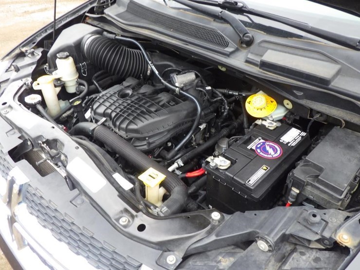 2017-dodge-grand-caravan-image-10