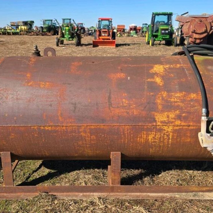500-GAL FUEL TANK
