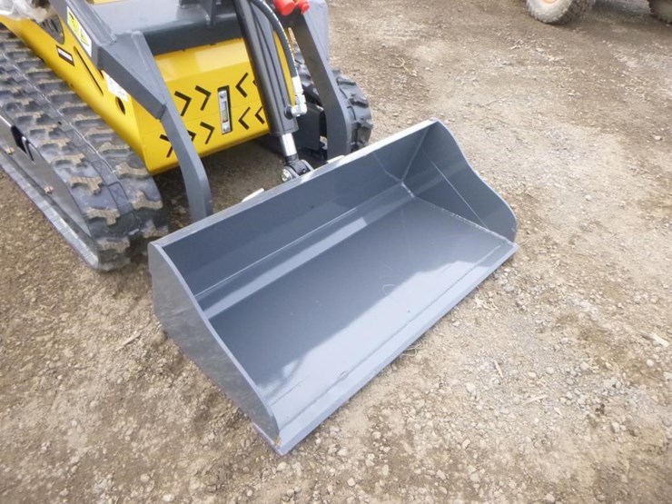 sdlanch-sdll60-skid-steer-track-loader-image-10