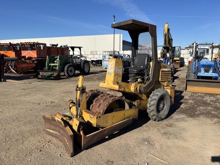 1999-rammax-vibratory-compactor-image-1