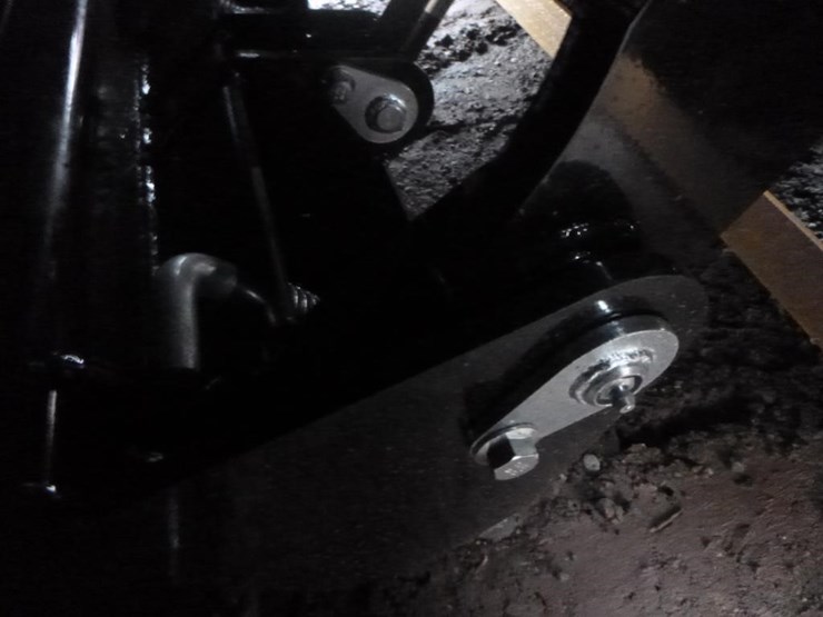 2025-agt-sda140w-skid-steer-loader-image-10