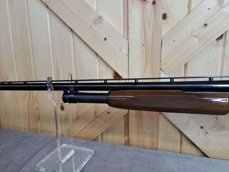 winchester-/ducks-unlimited-model-12-20-gauge-pump-shotgun-image-14