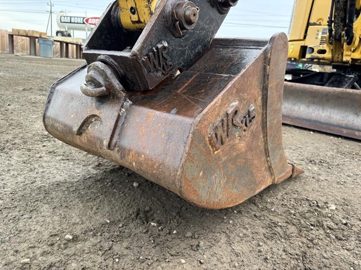 2018-caterpillar-303-image-12