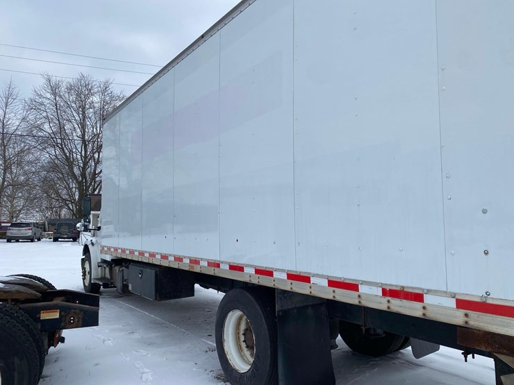 2019-freightliner-m2-curtain-side/box-truck-image-26