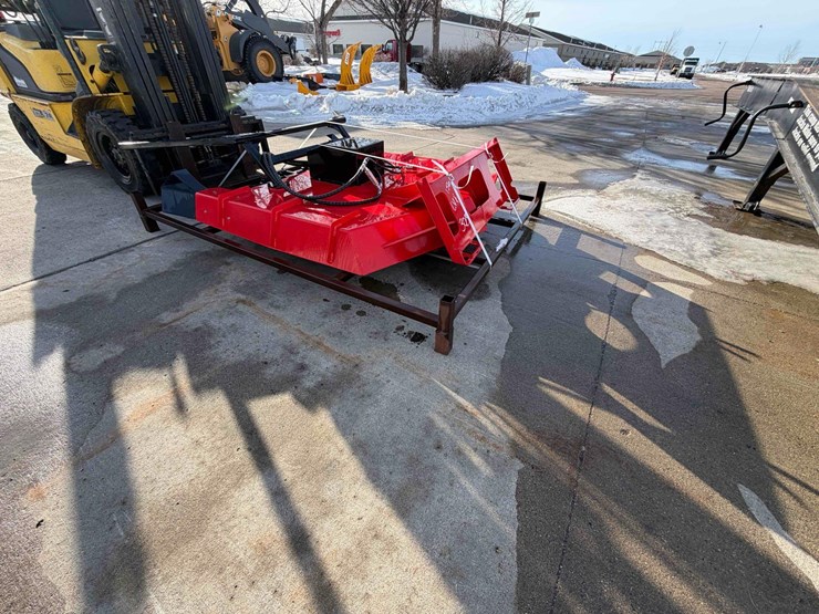 skid-steer-mower-image-3