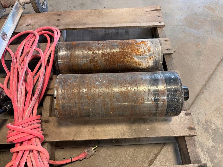 hilti-dd-200-core-drill-and-bits-image-8