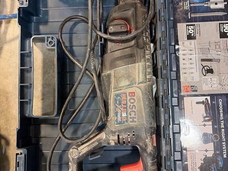 assortment-of-air-&-power-tools-image-6