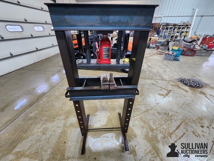 hawke-60,000lb-shop-press-image-6