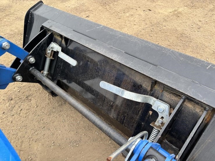 2021-new-holland-workmaster-25-image-11