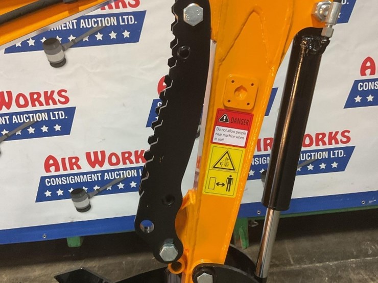 (inv.50011)-new-unused-miva-va15-mini-excavator,-13.5-hp-gas-engine,-aux.-hydraulics,-15"-bucket,-image-6