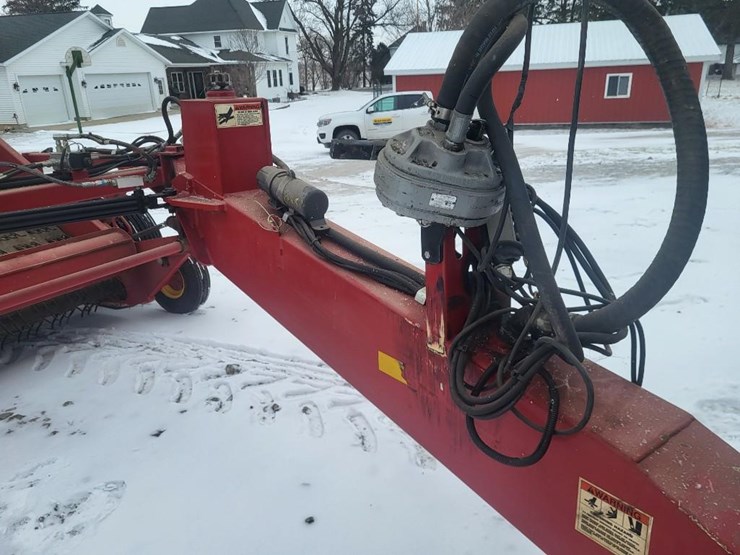 2013-new-holland-h5420-image-41