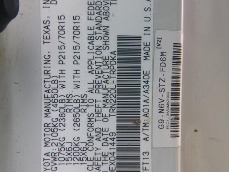 2014-toyota-tacoma-image-19