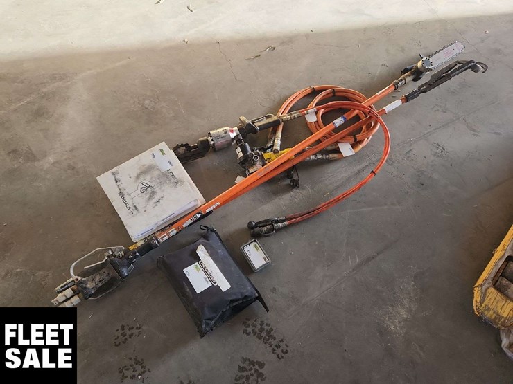 2008-freightliner-m2-106-image-49