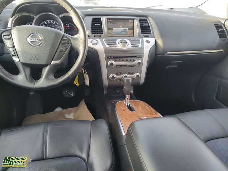 2011-nissan-murano-image-19