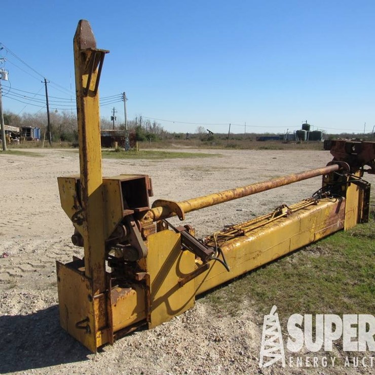 (1-49) WALKER-NEER Apache 9-5/8" 5000# Pipe Handl...