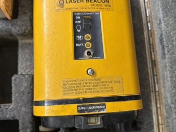 laser-beacon-model-3900-w/-tripod-stand-image-4