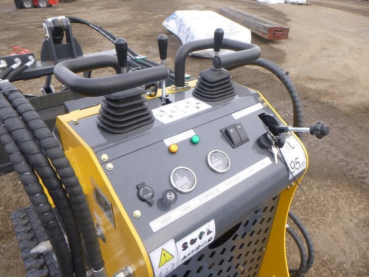 sdlanch-sdll60-skid-steer-track-loader-image-15