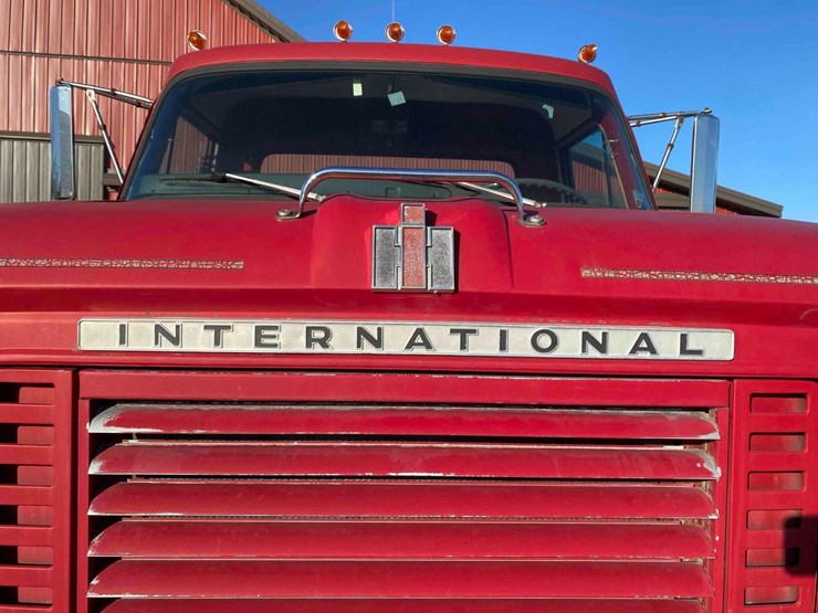 1970-international-2010a-fleetstar-firetruck-image-96