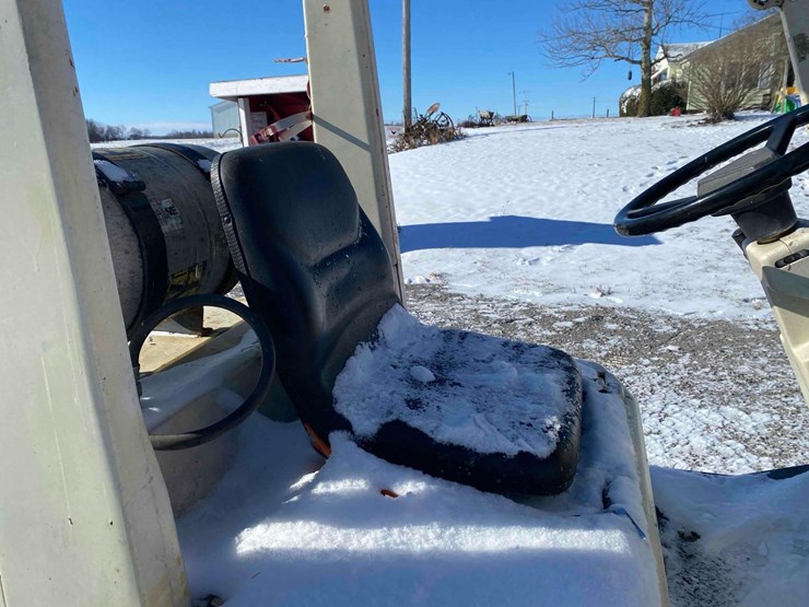 nissan-40-lp-forklift-image-16