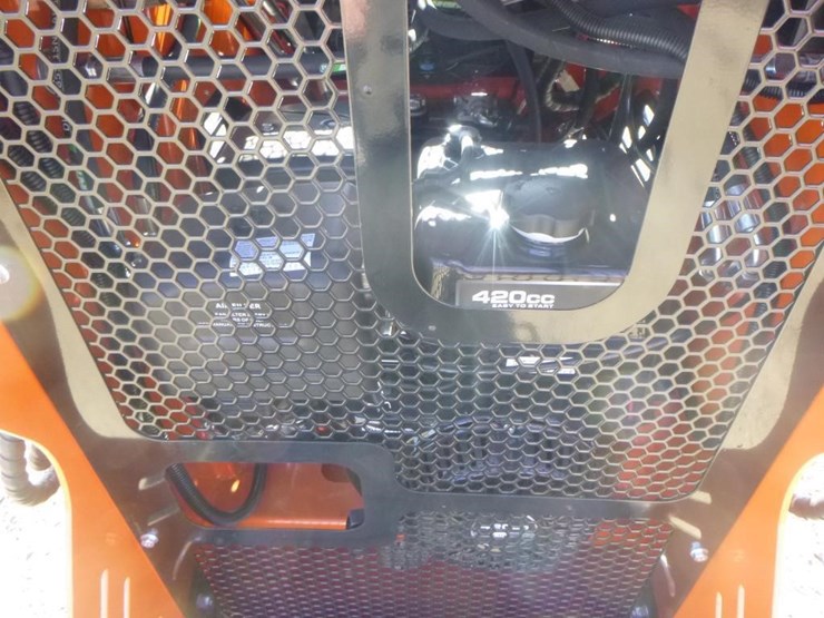 2025-sdlool-sl36c-skid-steer-track-loader-image-17