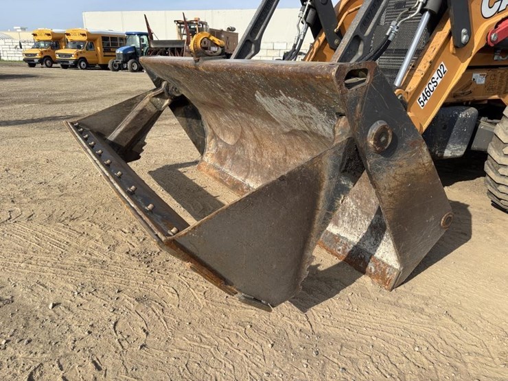 2018-case-580sn-image-5