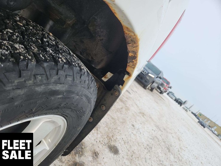 2011-ford-escape-xlt-image-36