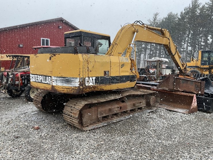 caterpillar-e120b-image-1