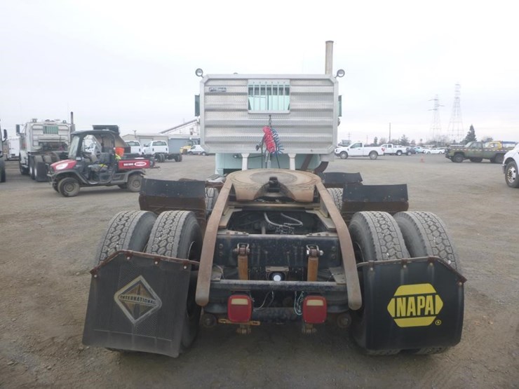 1990-international-9300-image-6