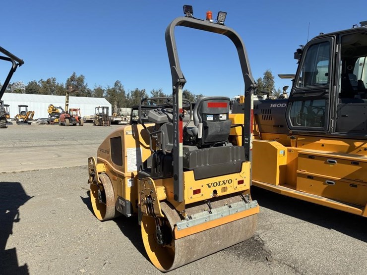 2018-volvo-dd25b-image-5