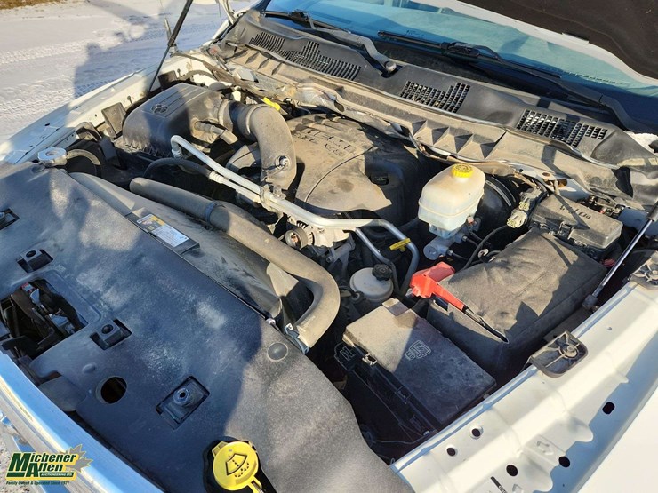 2014-ram-2500-slt-image-35