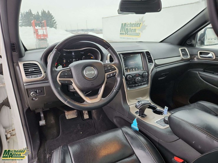 2014-jeep-grand-cherokee-image-23