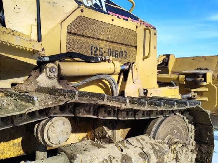 2005-caterpillar-d4g-xl-image-12