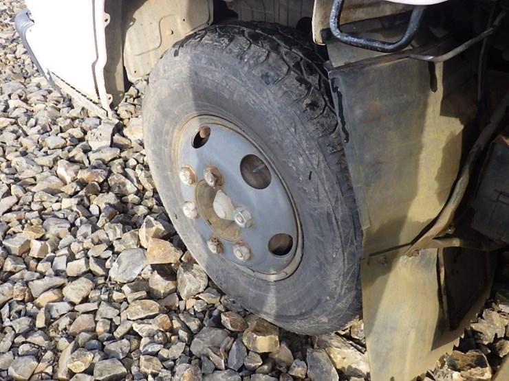 1992-isuzu-npr-image-14