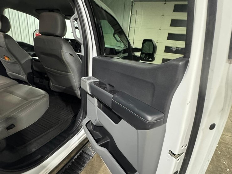 2024-ford-f250-image-12