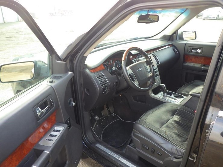 2009-ford-flex-image-5