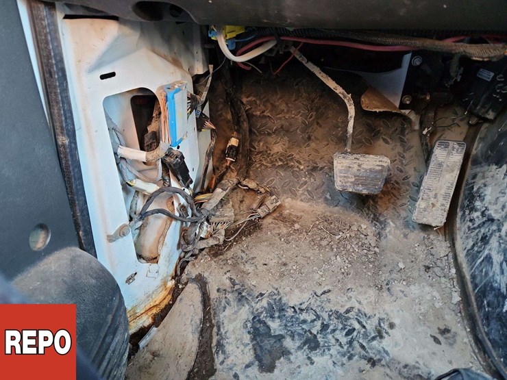 2007-gmc-topkick-c5500-image-37