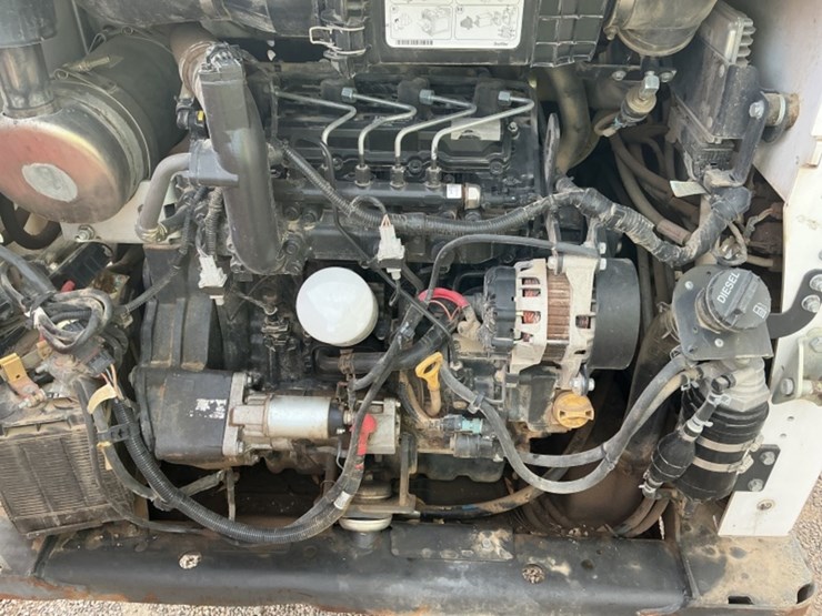 2019-bobcat-s630-image-10