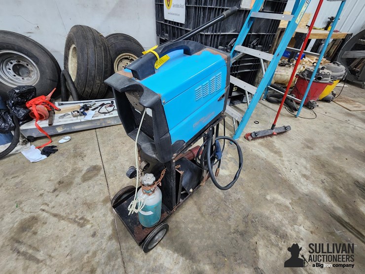 clark-180en-mig-welder-image-8