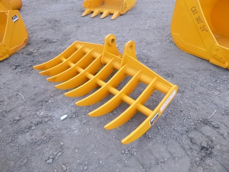 caterpillar-303-image-1