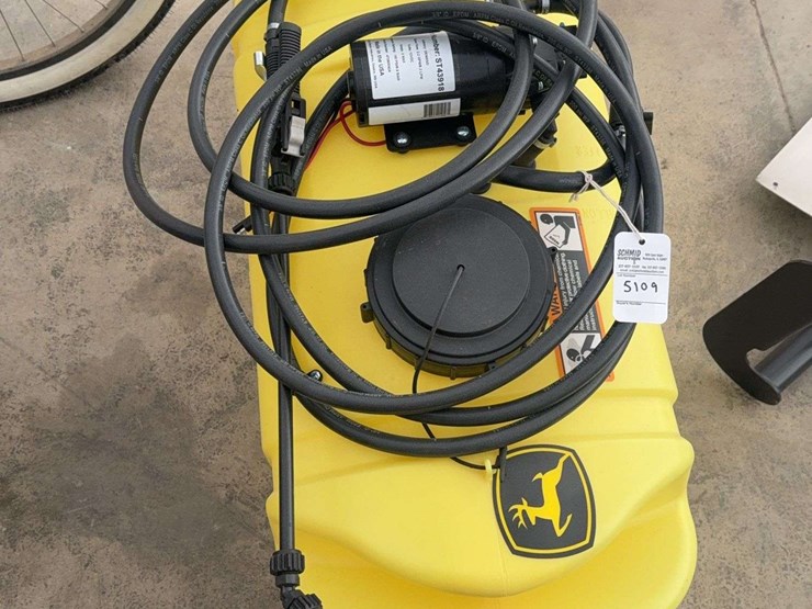 john-deere-25-image-2